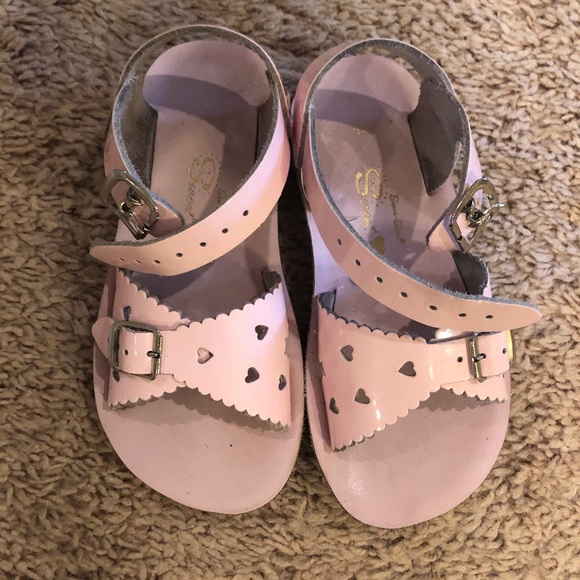 saltwater sweetheart sandals
